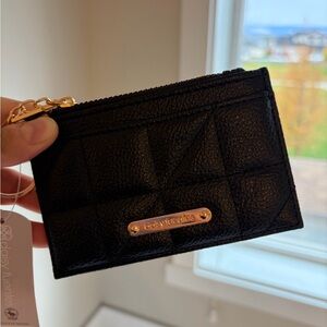 Daisy Fuentes Quilted Black Card Holder